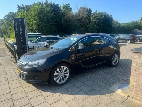 Opel Astra GTC 1.6 Turbo Sport